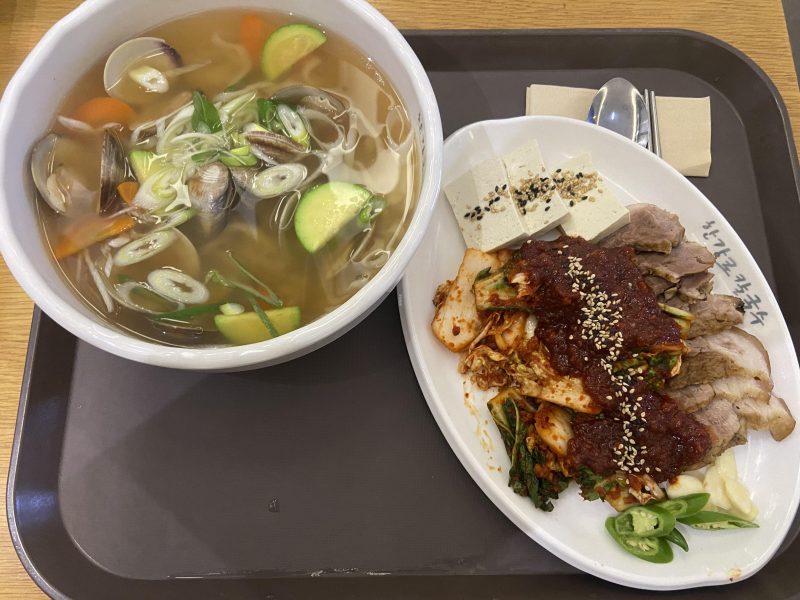 판교 현대백화점 맛집으로 유명한 한강로 칼국수 방문 후기